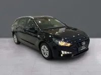 Usado Hyundai i30 120 CV (88 kW) 2022 Negro Utilitario