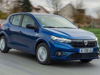 Usado Dacia Sandero Ambiance 75 HP (55 kW) 2017 Vermelho Citadino