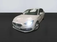 Usado Seat Leon Style 116 CV (85 kW) 2021 Blanco Utilitario