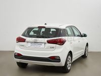 Usado Hyundai i20 100 CV (73 kW) 2019 Blanco Berlina