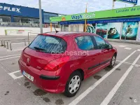 Usado Peugeot 308 120 CV (88 kW) 2008 Rojo Berlina