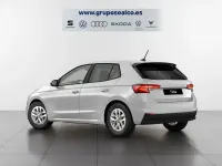 Usado Skoda Fabia Active 95 CV (69 kW) 2022 Blanco Utilitario