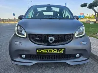 Usado Smart ForTwo Cabrio Brabus 109 CV (80 kW) 2018 Gris / plata Descapotable