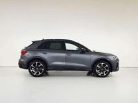 Usado Audi Q3 Ambiente 150 CV (110 kW) 2024 Gris / plata SUV