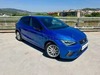 Usado Seat Ibiza FR 115 CV (84 kW) 2025 Azul Utilitario