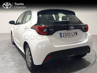Usado Toyota Yaris Hybrid Active 116 CV (85 kW) 2022 Blanco Berlina
