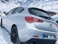 Usado Alfa Romeo Giulietta Distinctive 150 CV (110 kW) 2013 Gris / plata Utilitario