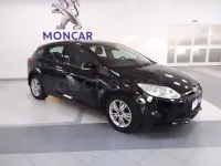 Usado Ford Focus Trend 100 CV (73 kW) 2014 Negro Berlina