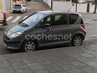 Usado Peugeot 1007 110 CV (80 kW) 2005 Gris / plata Monovolumen