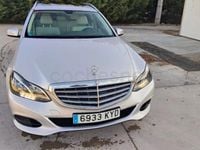 Usado Mercedes E200 150 CV (110 kW) 2017 Gris / plata Familiar