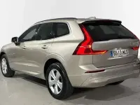 Käytetty Volvo XC60 Core 197 HP (144 kW) 2023 Otro Katumaasturi