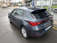 Usado Seat Leon Style 115 CV (84 kW) 2022 Gris / plata Familiar