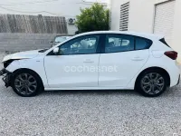 Usado Ford Focus ST-Line 115 CV (84 kW) 2024 Blanco Berlina