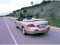 Usado Chrysler Sebring Cabriolet 203 CV (149 kW) 2002 Azul Descapotable