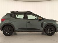 Usado Dacia Sandero Extreme 100 CV (73 kW) 2025 Verde Berlina