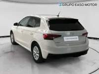 Usado Skoda Fabia Essence 80 CV (58 kW) 2023 Blanco Utilitario
