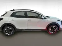 Nuevo Kia Stonic 100 CV (73 kW) 2026 Clear white SUV