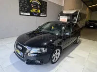 Usado Audi A3 Sportback Ambition 140 CV (102 kW) 2012 Negro Utilitario