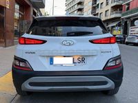 Usado Hyundai Kona 120 CV (88 kW) 2021 Blanco SUV