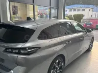 Usado Peugeot 308 SW Allure 130 CV (95 kW) 2022 Gris / plata Familiar