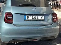 Usado Fiat 500e La Prima 86 kW (118 CV) 2021 Gris Utilitario
