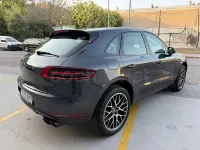 Usado Porsche Macan 252 CV (185 kW) 2018 Gris / plata SUV