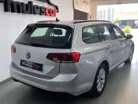 Usado VW Passat Business 122 CV (89 kW) 2023 Plateado Familiar