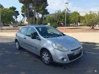 Usado Renault Clio IV Business 90 CV (66 kW) 2012 Gris / plata Berlina
