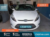 Begagnad Ford Fiesta Trend 70 HK (51 kW) 2011 Vit Halvkombi