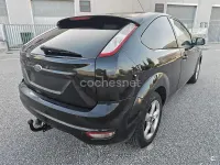 Usado Ford Focus Trend 100 CV (73 kW) 2009 Negro Berlina