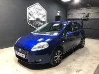 Usado Fiat Grande Punto Active 95 CV (69 kW) 2007 Azul Utilitario