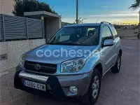 Usado Toyota RAV4 Luna 125 CV (91 kW) 2004 Gris / plata SUV