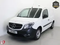 Usado Mercedes Citan 109 90 CV (66 kW) 2018 Blanco Monovolumen