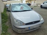 Usado Ford Focus Ambiente 100 CV (73 kW) 2003 Gris / plata Familiar