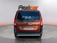 Usado Peugeot Rifter Allure 100 CV (73 kW) 2019 Naranja Monovolumen