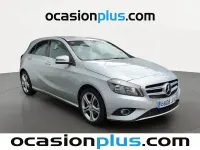 Usado Mercedes A180 Style 109 CV (80 kW) 2014 Gris plata Utilitario