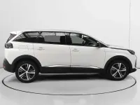 Usado Peugeot 5008 Allure 131 CV (96 kW) 2024 Blanco SUV
