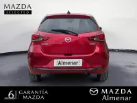 Usado Mazda 2 90 CV (66 kW) 2024 Rojo Utilitario