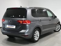 Usado VW Touran Advance 115 CV (84 kW) 2017 Gris Monovolumen
