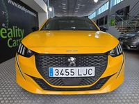 Usado Peugeot 208 GT-line 102 CV (75 kW) 2020 Amarillo Utilitario