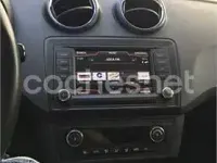 Usado Seat Ibiza SC CONNECT 90 CV (66 kW) 2015 Gris / plata Utilitario