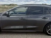 Usado Ford Focus ST-Line 120 HP (88 kW) 2021 Cinzento Carrinha