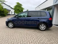Usado VW Touran Sportline 150 CV (110 kW) 2017 Azul Monovolumen