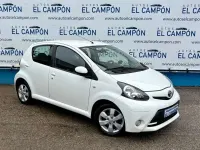 Usado Toyota Aygo City 68 CV (50 kW) 2014 Blanco Utilitario