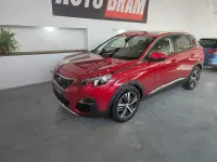 Usado Peugeot 3008 Allure 130 CV (95 kW) 2017 Granate SUV