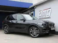 Usado BMW X5 Comfort Edition 394 CV (289 kW) 2021 Gris / plata SUV