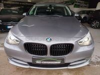 Usado BMW 530 Gran Turismo Comfort Edition 245 CV (180 kW) 2010 Gris / plata Berlina