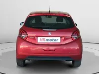 Usado Peugeot 208 Signature Sky 83 CV (61 kW) 2018 Rojo Utilitario