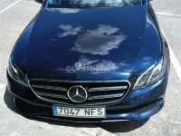 Usado Mercedes E300 306 CV (225 kW) 2020 Azul Familiar