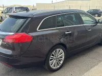 Usado Opel Insignia Eco 160 CV (117 kW) 2012 Marrón Familiar